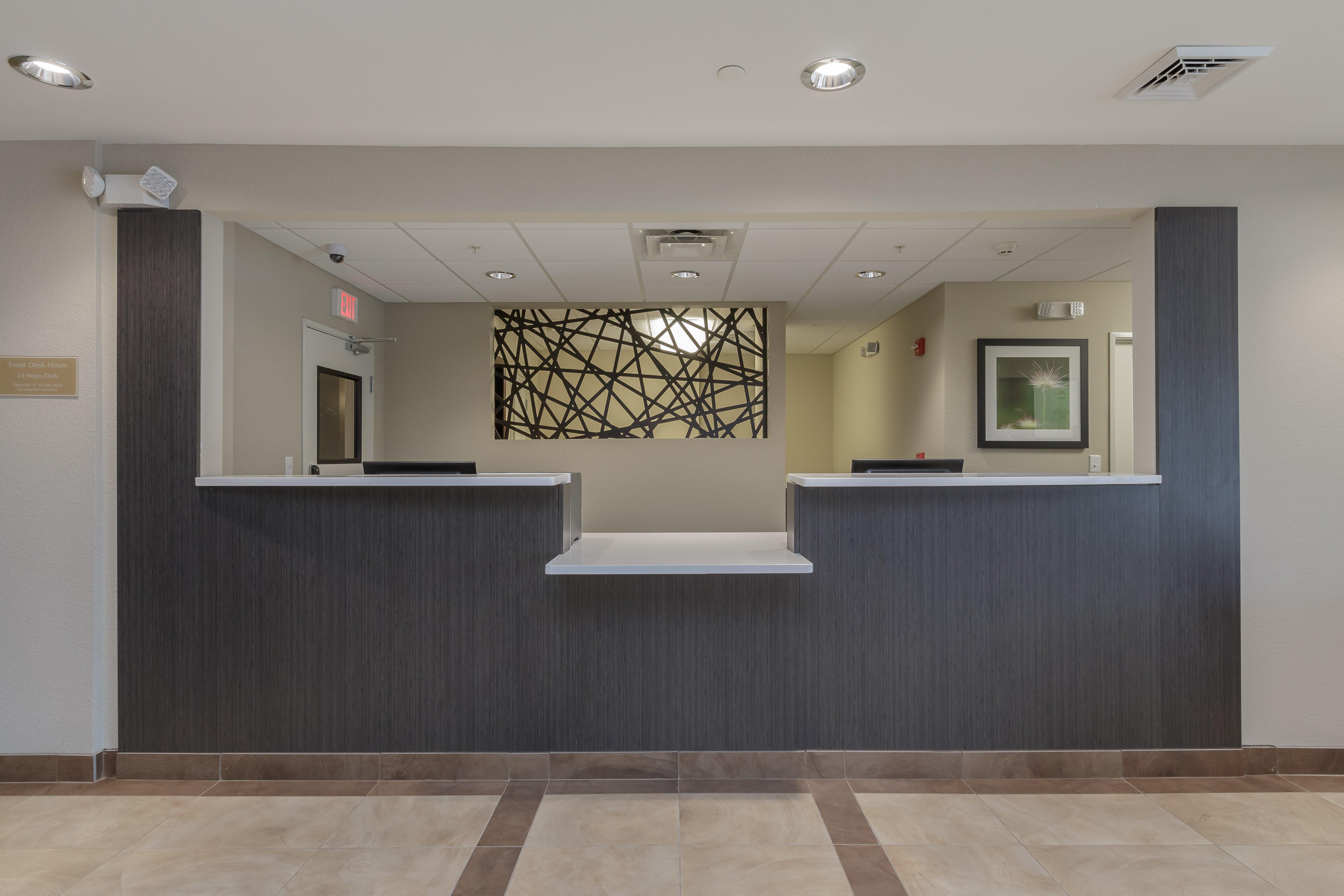Candlewood By Ihg Hotel Mishawaka