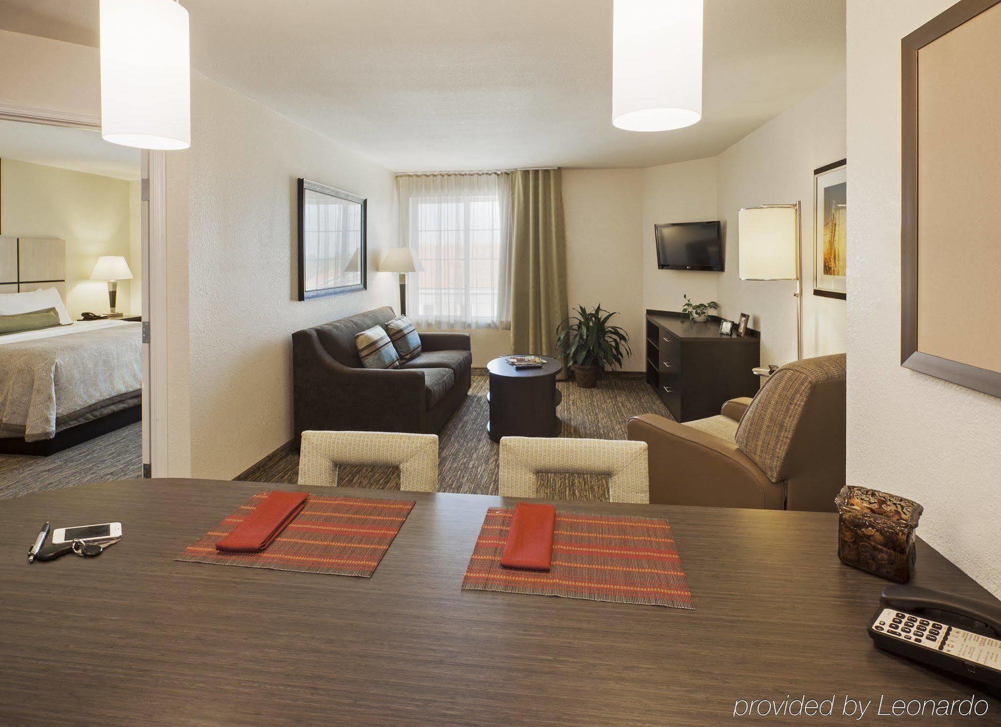 Candlewood By Ihg Hotel